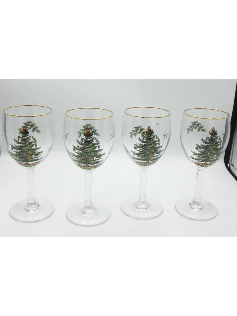 Spode Christmas Tree 12 Ounce Wine Glasses Set of 4 Pattern Code: SP CHT
